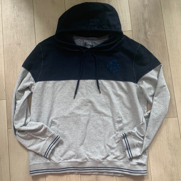 Ted Baker- XL Dressed to Chill gray and blue lightweight kangaroo hoodie - Picture 1 of 8
